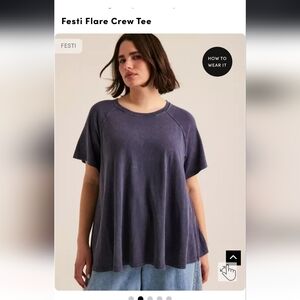 Flare Crew Tee — Women’s Washed Navy Short Sleeve Top